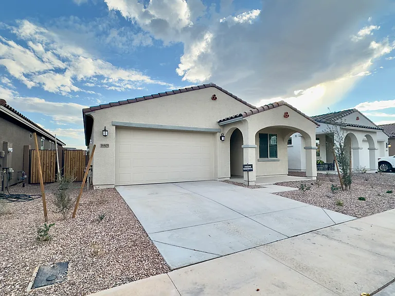 16805 W Shangri La Rd — Photo 4
