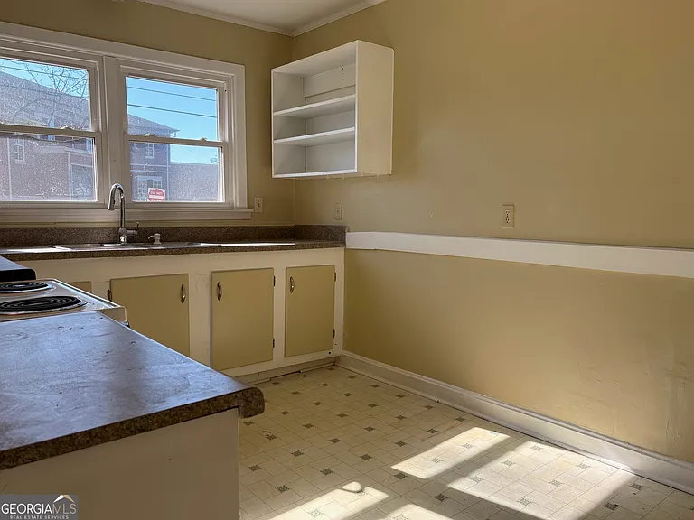 408 Main St — Photo 4