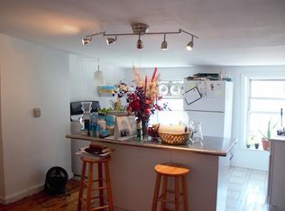 86 Ryerson St APT 3, Brooklyn, NY 11205