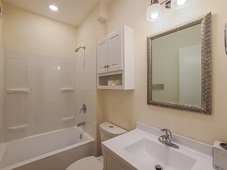 1020 W Barre St #A — Photo 20