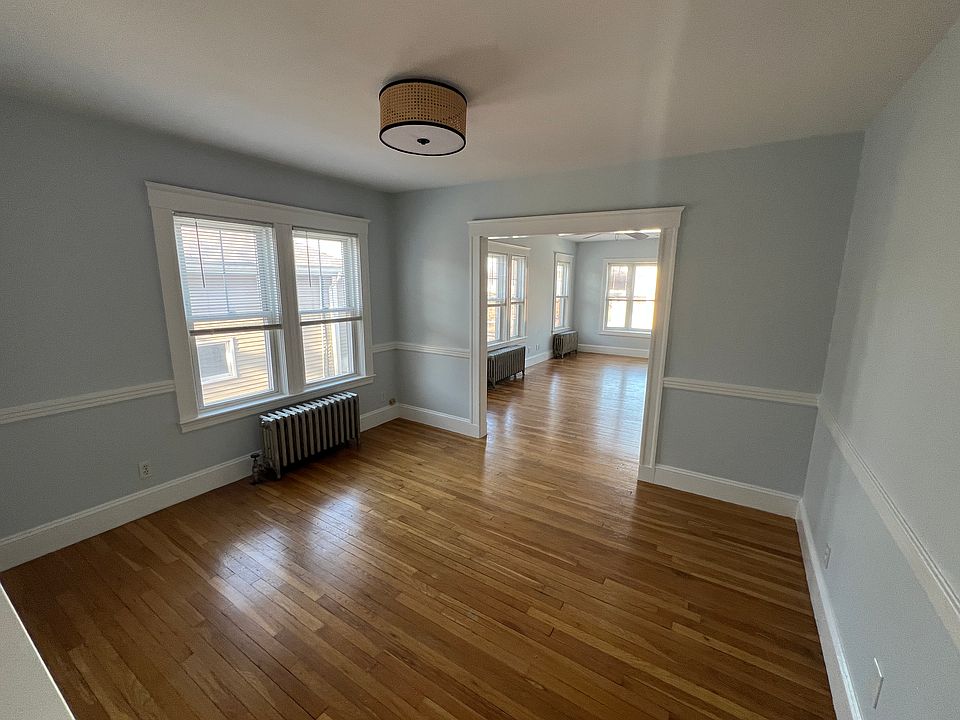 1st image of 57 Crawford St #2