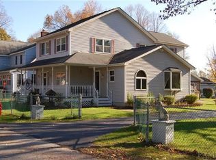 13 Darrow Pl, Poughkeepsie, NY 12603