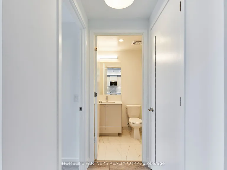 10 Oak St #1107 — Photo 17