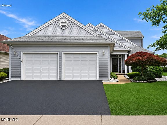2nd image of 124 Eleanor Road
