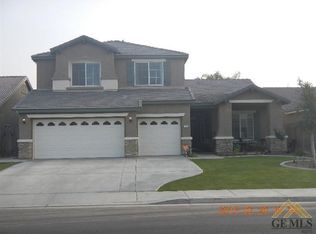 10711 Villa Hermosa Dr #A, Bakersfield, CA 93311