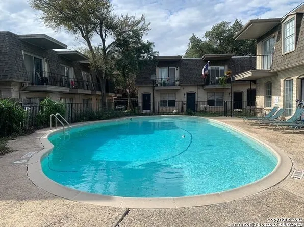 170 De Chantle APT 704, San Antonio, TX 78201