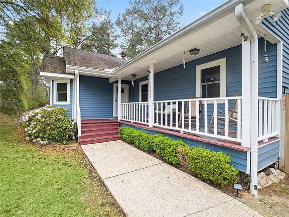 3rd image of 70387 L St
