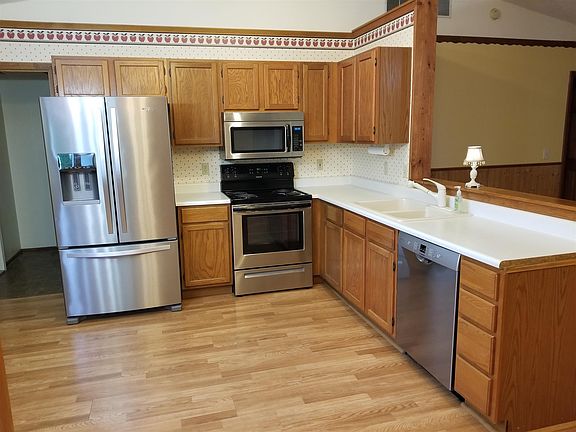 5th image of 2116 Canyon Dr