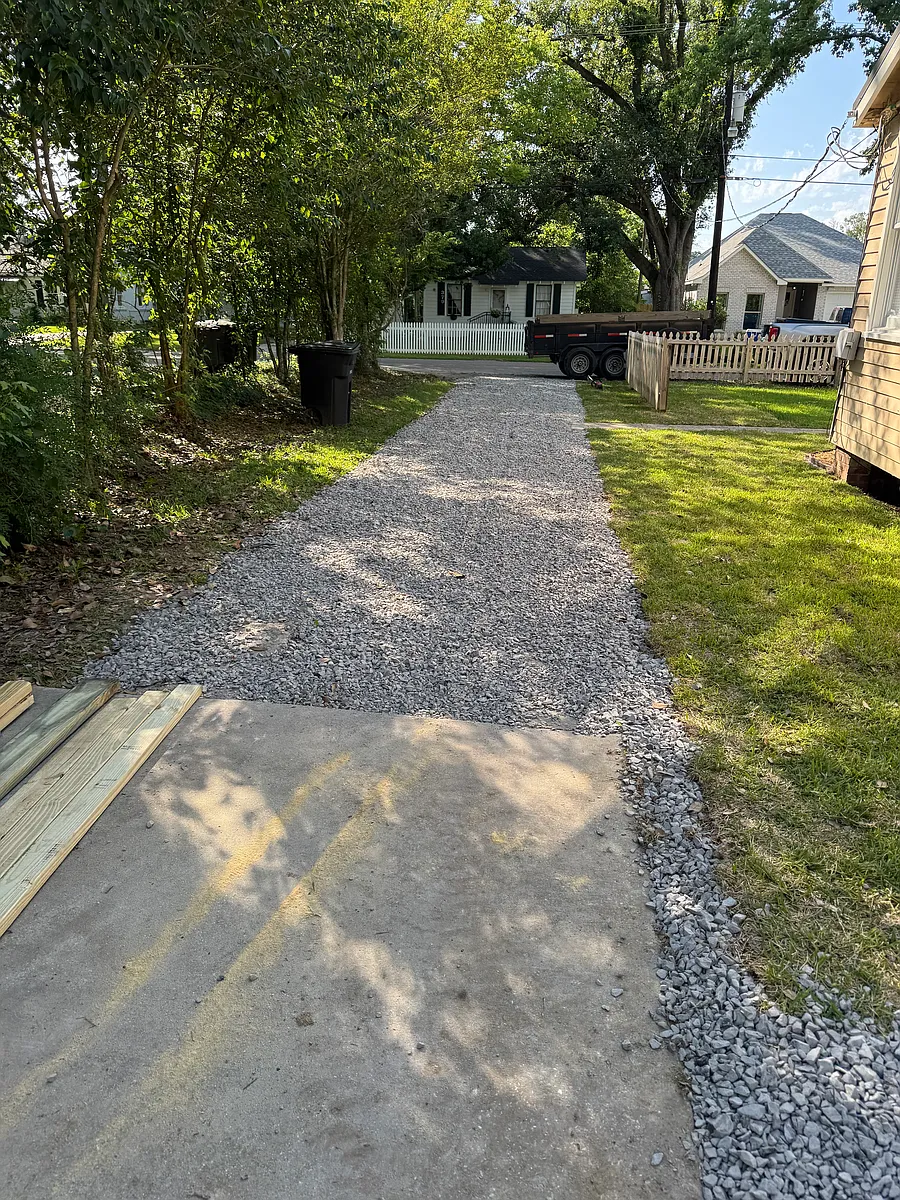 Building Photo - 410 Burgin Ave