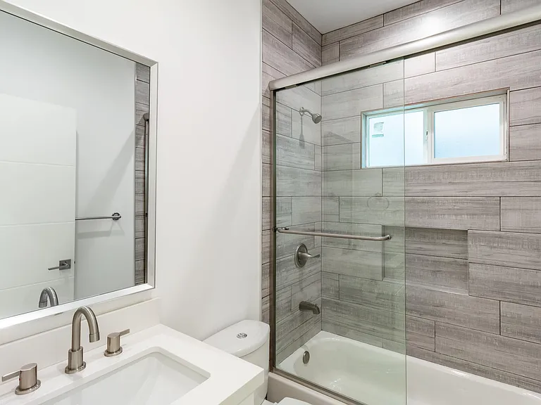 7125 S La Cienega Blvd — Photo 15
