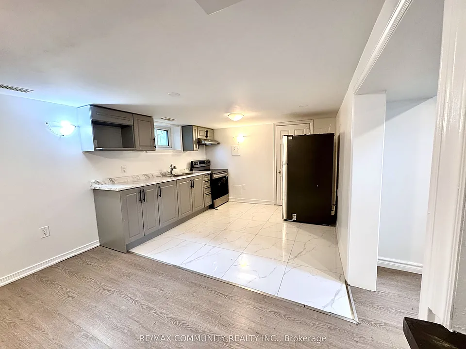 426 Perry St #BASEMENT