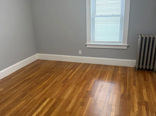 99 New Park St #2, Lynn, MA 01905