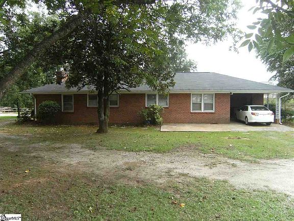 3rd image of 310 Berea Dr