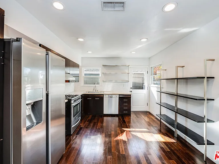 7722 Clinton St — Photo 13