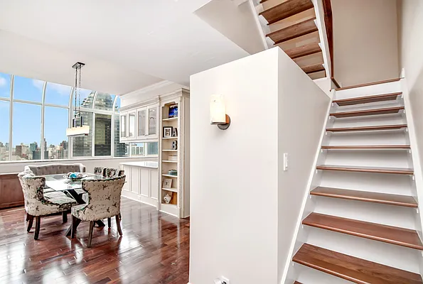 Rented by Compass | media 18