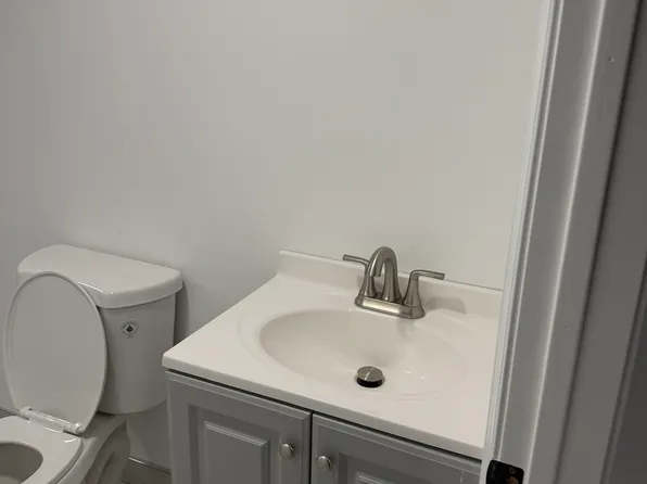 1744 Walnut St, Dearborn, MI 48124