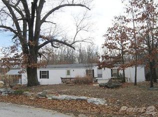 710 Loop St, Galena, MO 65656