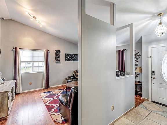 3rd image of 4803 Sinai Dr