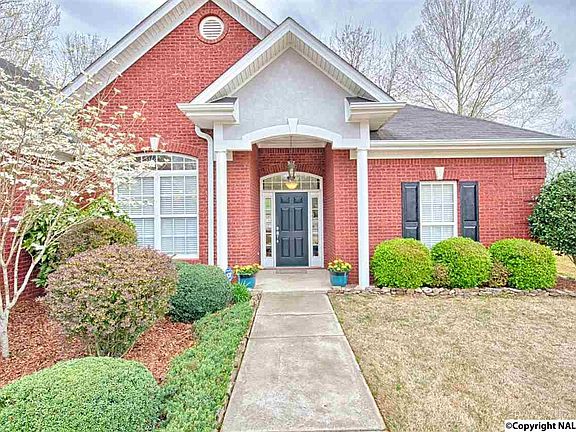 5th image of 142 Hedgestone Dr
