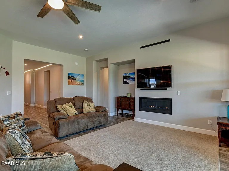 3851 Serenity Cliff Ct — Photo 5
