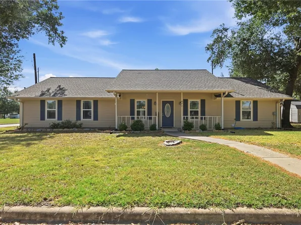 471 8th St, Somerville, TX 77879