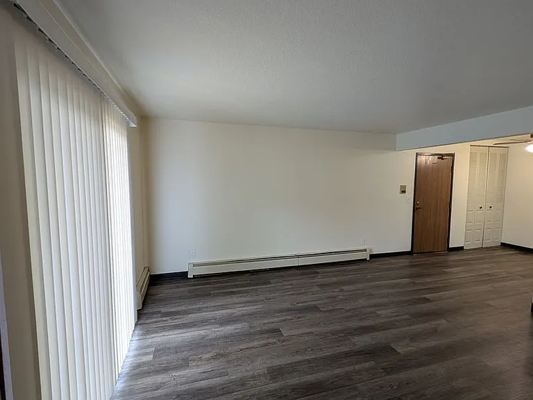 Fox River Bluff — Photo 37