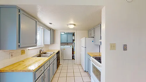 Totally Renovated / Updated 2 Bed End Unit - LOADED! Photo 1 Totally Renovated / Updated 2 Bed End Unit - LOADED! Photo 1
