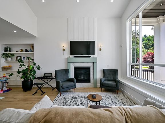 5th image of 33979 Walnut Ave