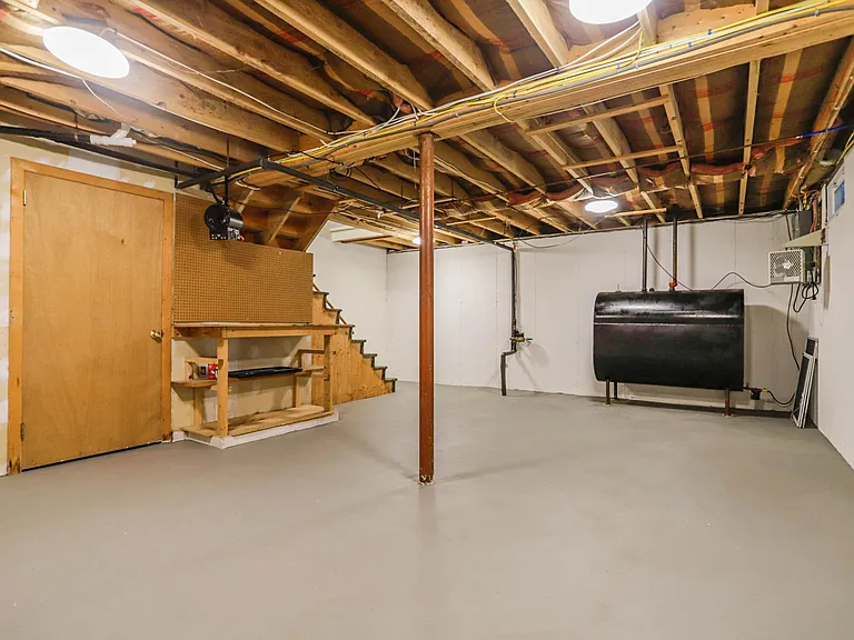 108 South St — Photo 42