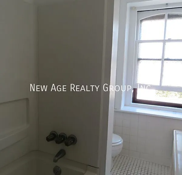 3510 Hamilton St #3E — Photo 9