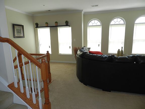 3rd image of 7135 Little Thames Dr