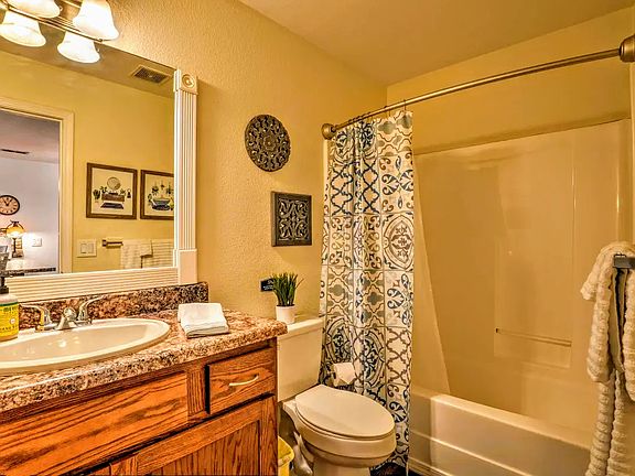 4th image of 34 Golfshores Dr APT 6