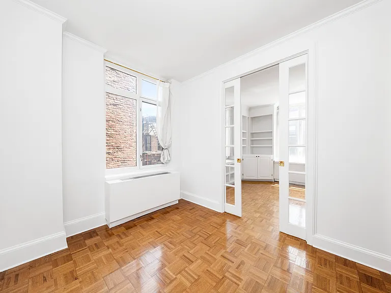 222 Riverside Dr #7F — Photo 4