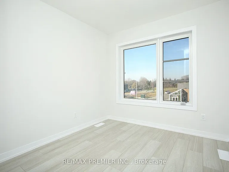 128 Brockley Dr — Photo 7