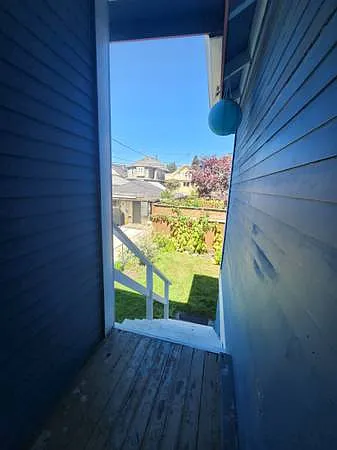 967 E 14th Ave — Photo 9