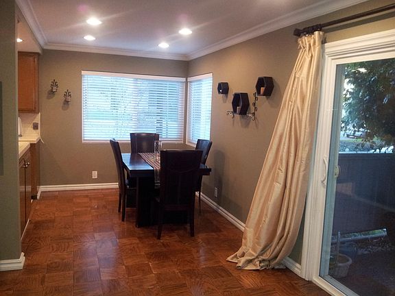 3rd image of 389 Cliff Dr APT 8
