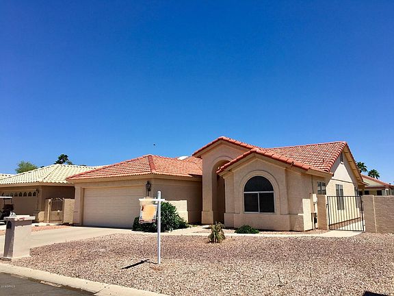 3rd image of 26625 S Lakewood Dr