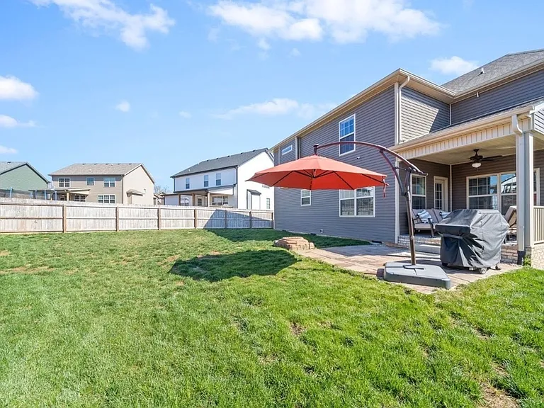 718 Banister Dr — Photo 13