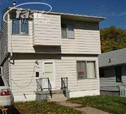 2nd image of 220 Fisher Ave