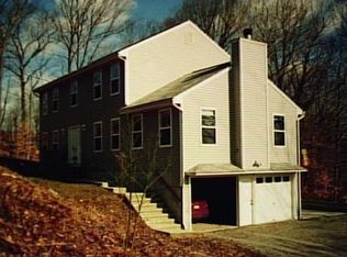 525 River Valley Rd, Stratford, CT 06497