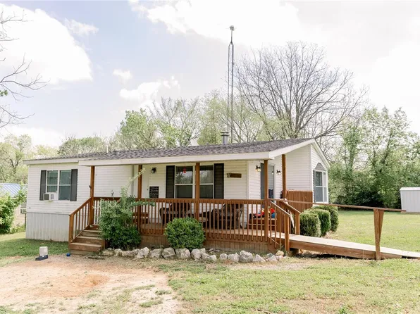 1125 City Lake Rd, Fredericktown, MO 63645