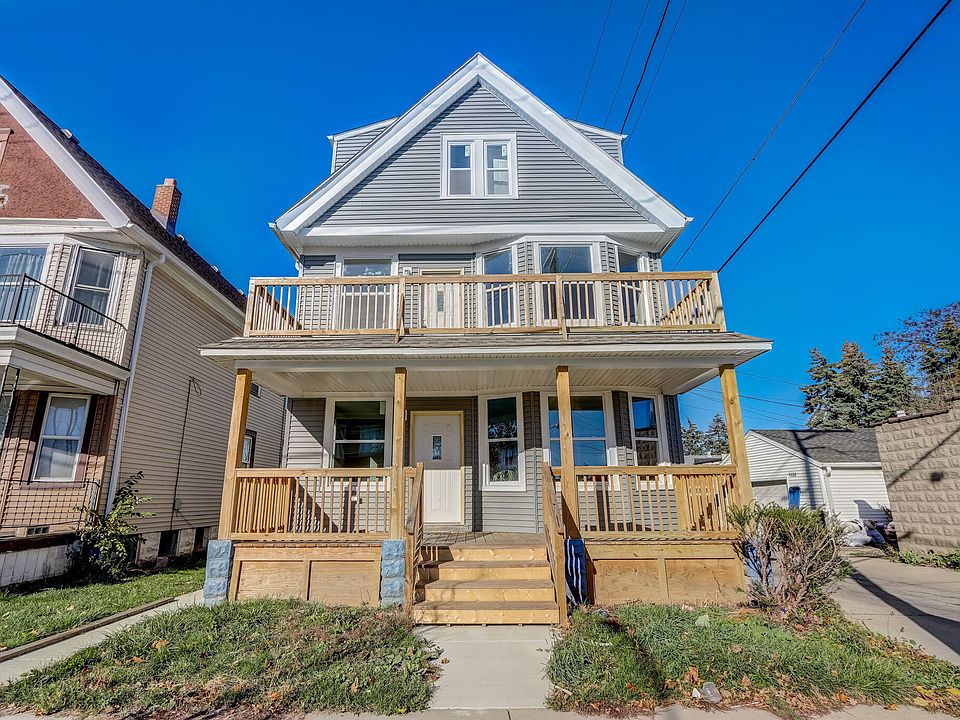 1st image of 1322 W Dakota St