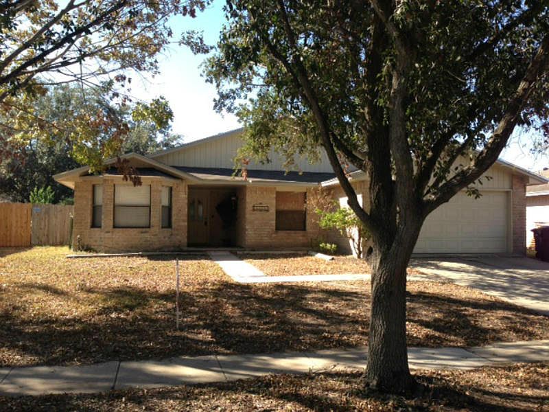 2nd image of 11621 Saspamco Creek Dr