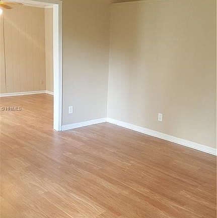 3rd image of 74 Breezy Ln
