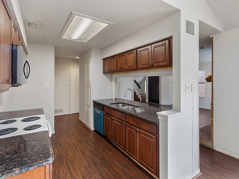 3411 Taurus Dr — Photo 7