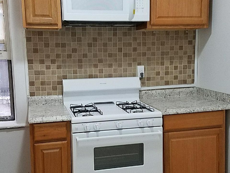 1st image of 300 Valley Brook Ave APT 21