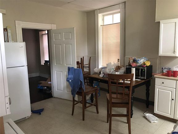 4th image of 3428 Dunnica Ave