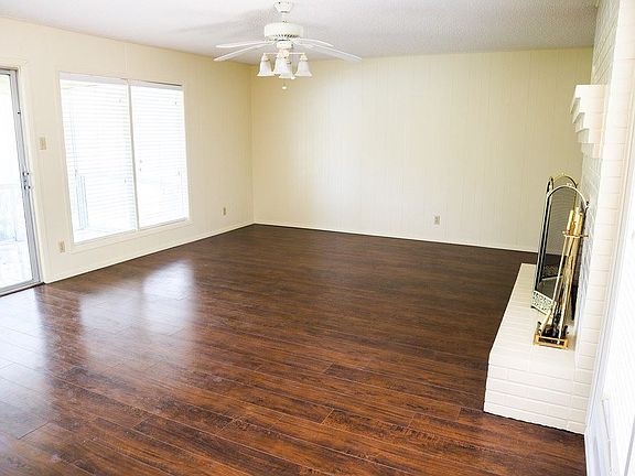 4th image of 2404 Lindenwood Dr