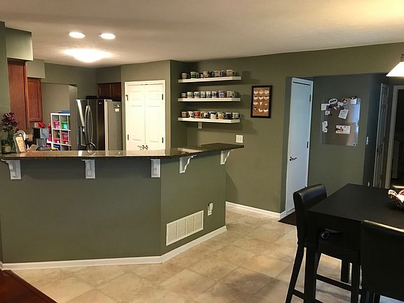 5th image of 6219 Pirthshire St
