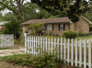 236 E 11th St, Southport, NC 28461
